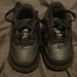 Nike Black Air Force One size 4C